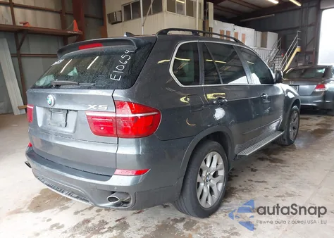 2013 BMW X5 xDrive35I/xDrive35I Premium/xDrive35I Sport Activity z USA, uszkodzony, nr VIN 5UXZV4C54D0E10654